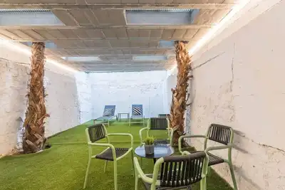 Image de My Space Barcelona Loft industriel avec terrasse privée à Sant Gervasi pour 5