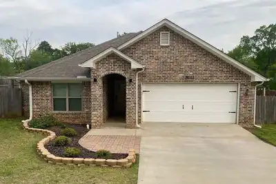 Image de Cozy Unit with Patio Retreat
