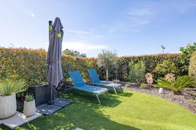 Image de Agréable appartement pour 4 personnes avec climatisation, piscine, Wifi, Tv, terrasse et parking