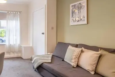 Image de Spacious Apartment with Private Garden