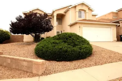 Image de Large Home for Entire Family /Memory Foam Beds, Tv