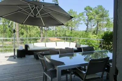 Image de Maison de vacance avec belle terrasse et jacuzzi