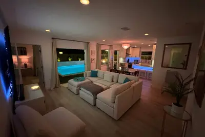 4 Bed 3 Bath Pool Oasis, + Office, Minutes to Beach