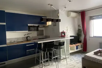 Image de L'Azur appartement classé 2* studio proche de la plage
