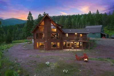 Image de Cz1 Ranch- 33 private acres in the Rocky Mountains, Luxury Cabin, near Helena