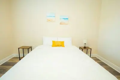 Image de 🔥🌊Walk 2 Shores / Sleeps 6 W/ W+D🎇🏝