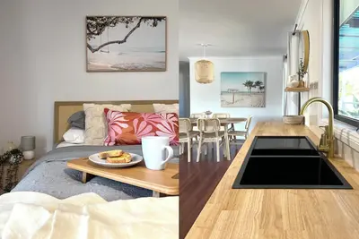 Image de The Little Beach Retreat- 1 street from the Sea