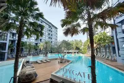 Image de New&Luxury Apartment 1min to beach, big gym, beach 3pools with 50m pool