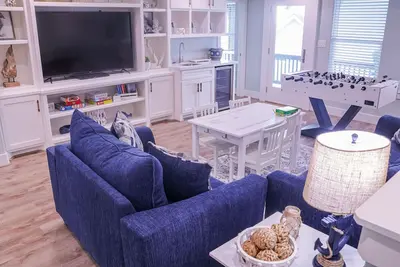 Image de 10% discount for weekly stays! Family Friendly 4 bedroom home!