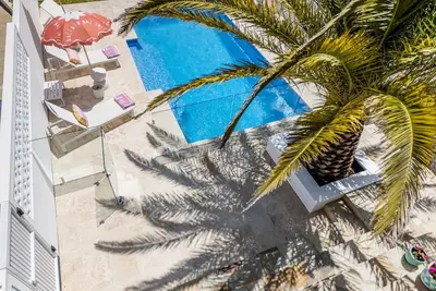 Image de Solara \nLuxury Beach House Retreat