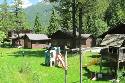 Image de Ferienhaus für 4 Gäste mit 30m² in Saas-balen