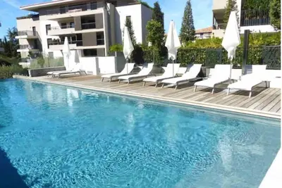 Image de Exceptionnel! ! Appartement Avec Jardin Privatif