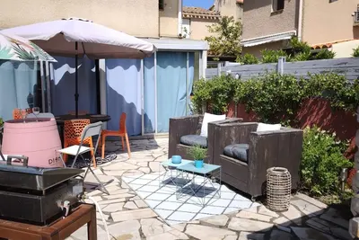 Image de Maison avec grande terrasse proche du port! Ă St Cyprien