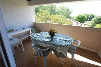 Image de T2 Pierres de Jade avec piscine ouverte et wifi!