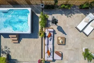 Image de [Centre Historique]–Penthouse de luxe avec piscine