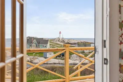 Image de The Peggy's Cove House; with unrivalled panoramic view!