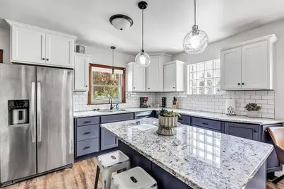 Image de Family Friendly, Central Location, HighEnd Amenities