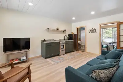 Image de Waterfront 2 bed 2 bath rental (Suite 2)