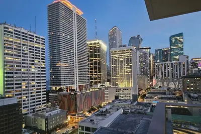 Image de Downtown Miami Elegance. 17th Floor YotelPad