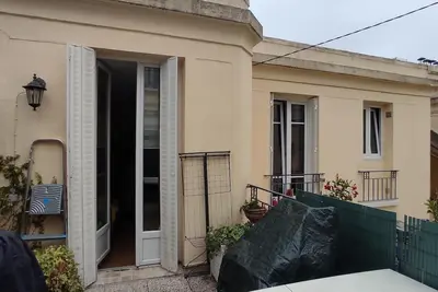 Image de 2 Pièces 25 m² Limite Sceaux\/bourg-la-reine\/bagneux Avec Terrasse de 10 m²