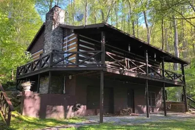 Image de \"Just Right\" mountain cabin. Maggie Valley, Nc