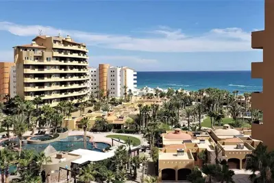 Image de Bella Sirena D501 Lux Private Beach Resort Condo
