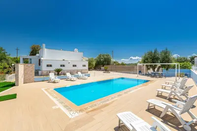 Brilliant Ostuni Villa | 4 Bedrooms | Villa Galatosa | Large Open Terrace with Pool | Air Conditioning