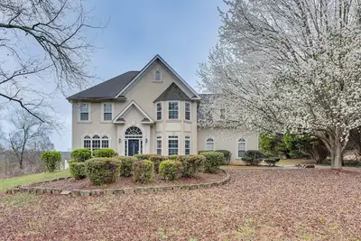 Image de Pet-Friendly Atlanta Home: 9 Mi to Downtown!