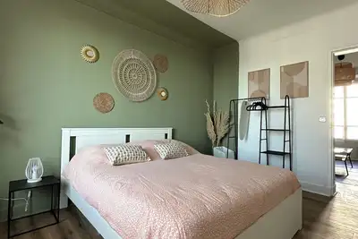 Image de Appartement refait à neuf proche métro L13 Asnières proche Paris