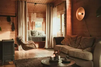 Image de A magical get away with hottub and forest view