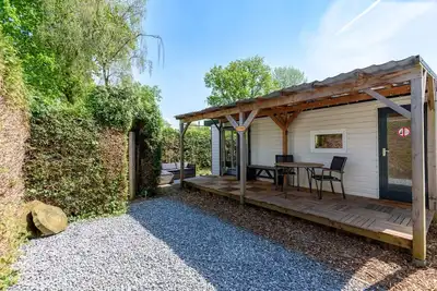 Image de Chalet on a quiet park close to the forest