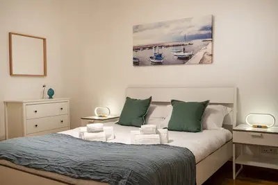 Theater Sightly Apartment