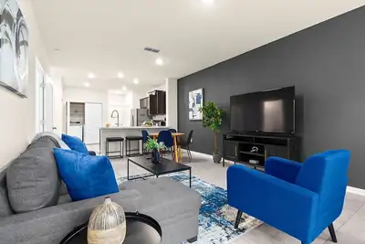 Image de Elegant & Upscale 2br Townhome