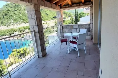 Image de Appartement de deux chambres prés de la plage Sobra, Mljet (A-22327-b)