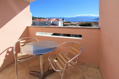 Image de Appartement de deux chambres avec le balcon et la vue sur le mer Baska, Krk (A-22725-h)