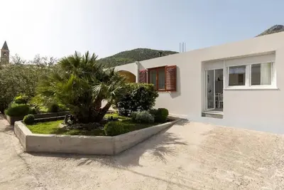 Image de Appartement de deux chambres avec la terrasse Mokosica, Dubrovnik (A-22793-a)