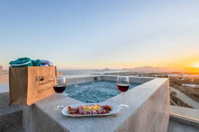 Image de Majestic 3 Br Penthouse Private Rooftop and Jacuzzi
