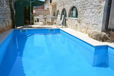 Image de Maison de vacances Poreč pour 1 - 15 personnes avec 6 chambres à coucher - Maison de vacances