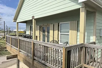 Image de Blue Water Villa J - Y-Knot - Beach Access - Island Realty
