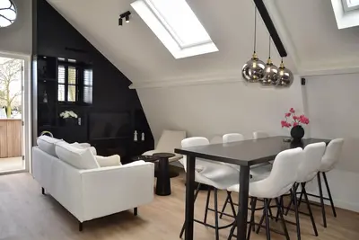 Image de Wünderschöne, Neue Wohnung Geeignet für 6 Personen mit Dachterrasse