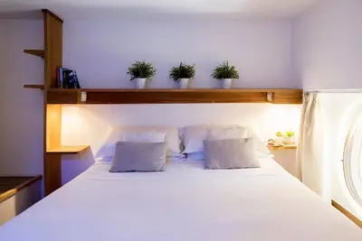 Image de Agora Apartments Deluxe Apartment with street view