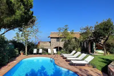 Image de Fondo Turiello –  Amalfi Coast Authentic Villa with Pool, Views and Concierge