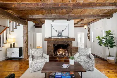 Image de Exquisitely Vermont - Authentic Vermont Farmhouse