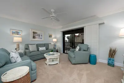 Image de Tropical Garden View 2 bedroom, 2 bath at Sanibel Moorings Resort #222