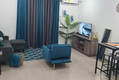 Image de Cozy space, conveniently located just 10 minutes away from beaches, the airport.