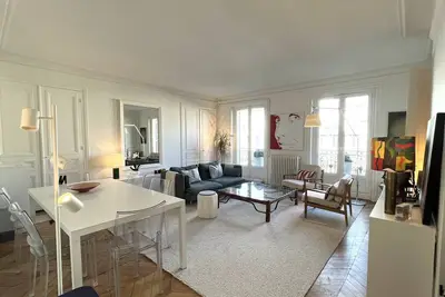 Image de Classic Parisian apartment. Perfect for Olympics. Paris center. Family friendly.