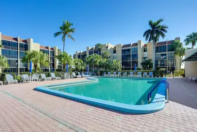 Image de Comfortable Jensen Beach Condo w/ Pool View!
