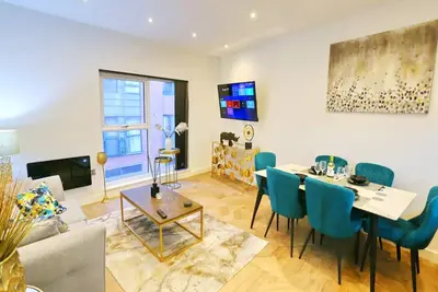 Image de Pass the Keys | Large Central Flat Walk To City Centre In 5 Mins