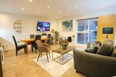 Image de Pass the Keys | Superking Bed Penthouse Perfect For Couples