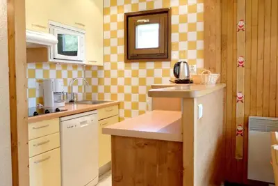 Image de 50m des commerces, 4ème étage, balcon, télévision, 34m², Tignes